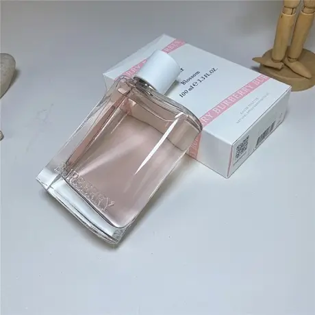 Burberry Her Blossom — photo 1