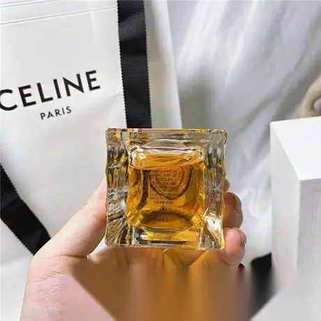 Celine Dans Paris — photo 3