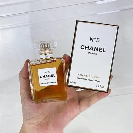 Chanel N°5 — photo 1