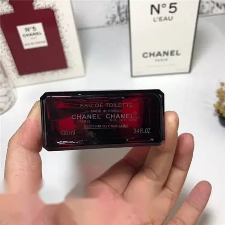 Chanel N°5 Limited edition red — photo 5