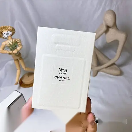 Chanel N°5 White — photo 1