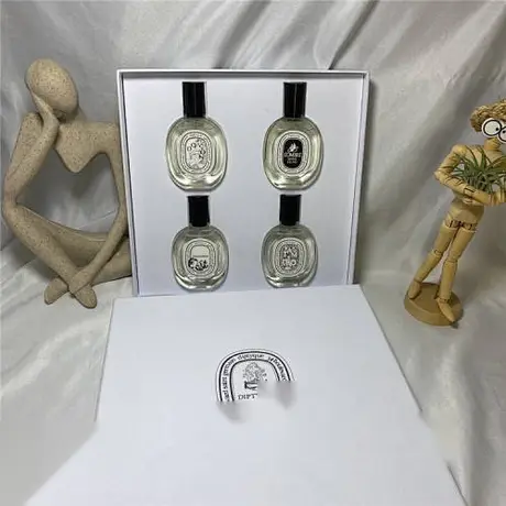 Diptyque Coffret 4 eaux de parfum — coffret blanc — photo 3