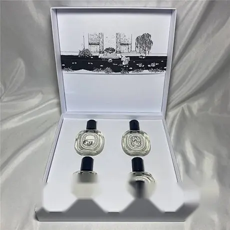 Diptyque Coffret 4 eaux de parfum — coffret blanc — photo 4