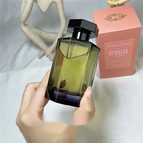 L'Artisan Parfumeur Mémoire de Roses — photo 5