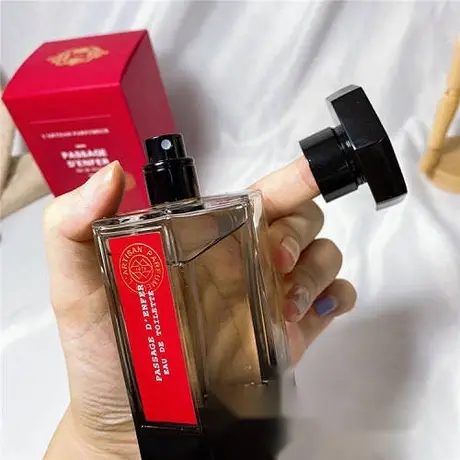 L'Artisan Parfumeur Passage d'Enfer — photo 4
