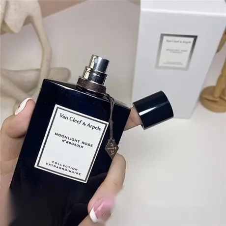 Van Cleef & Arpels Moonlight Rose — photo 3