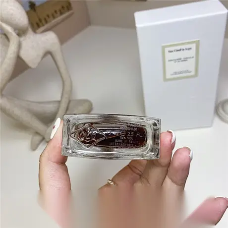 Van Cleef & Arpels Orchidée Vanille — photo 3