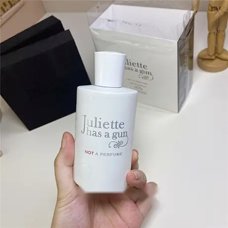 Juliette Has a Gun Not a Perfume — photo 4