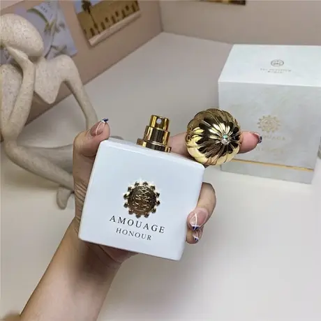Amouage Honour Woman — photo 3
