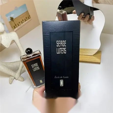 Serge Lutens Écrin De Fumée — photo 4