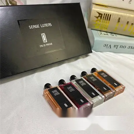 Serge Lutens Coffret 5 miniatures — photo 3