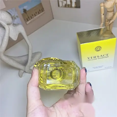 Versace Yellow Diamond — photo 5