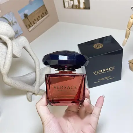 Versace Crystal Noir — photo 4