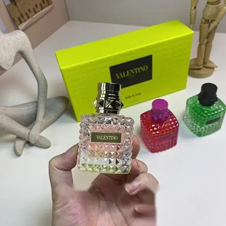 Valentino Coffret Donna Born in Roma — photo 4