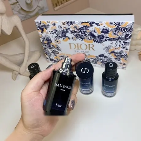 Dior Sauvage - coffret 4 flacons — photo 2