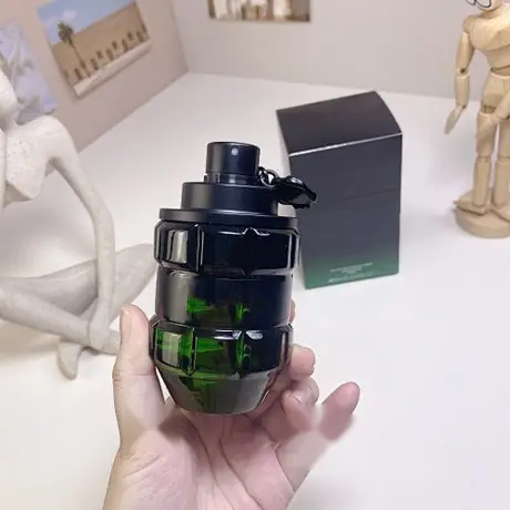 Viktor & Rolf Spicebomb — photo 1