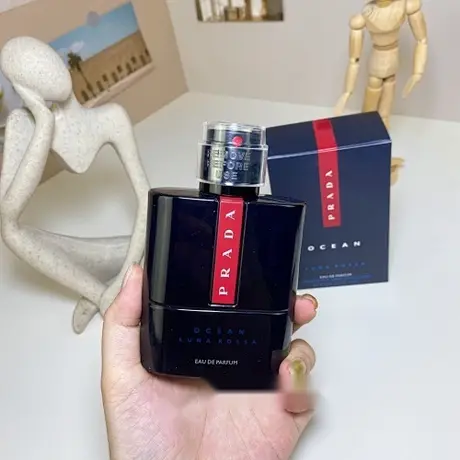 Prada Luna Rossa Women — photo 4