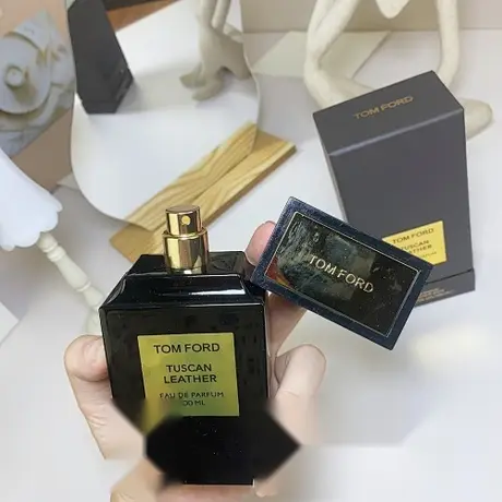 Tom Ford Tuscan Leather — photo 7