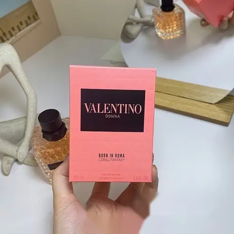 Valentino Donna Born In Roma Coral Fantasy — photo 3