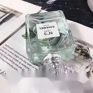 Chanel N°5 White